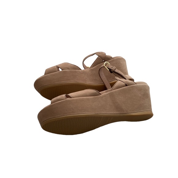 Stuart Weitzman Wedge Sandal - Picture 4 of 6